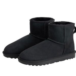 Kirkland Signature Ladies’ Shearling Boot, US/CA Size 6